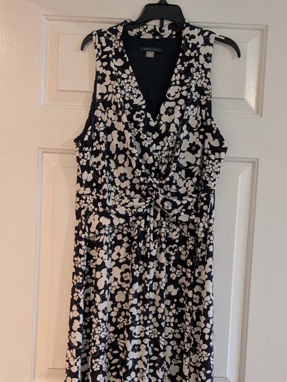 Tommy Hilfiger Sleeveless Knot-Front Jersey Midi Dress (size 12)